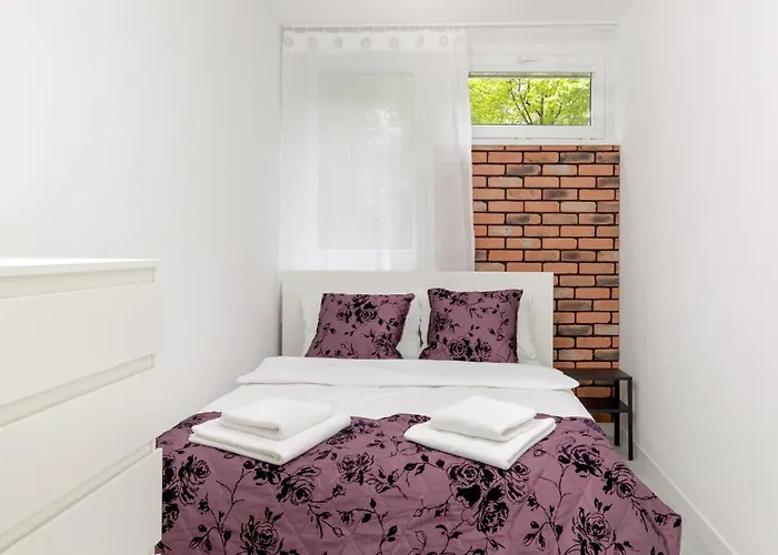 Grzybowska Apartment City Centre With Balcon